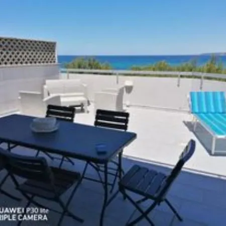 Splendid Sea View Penthouse 아파트